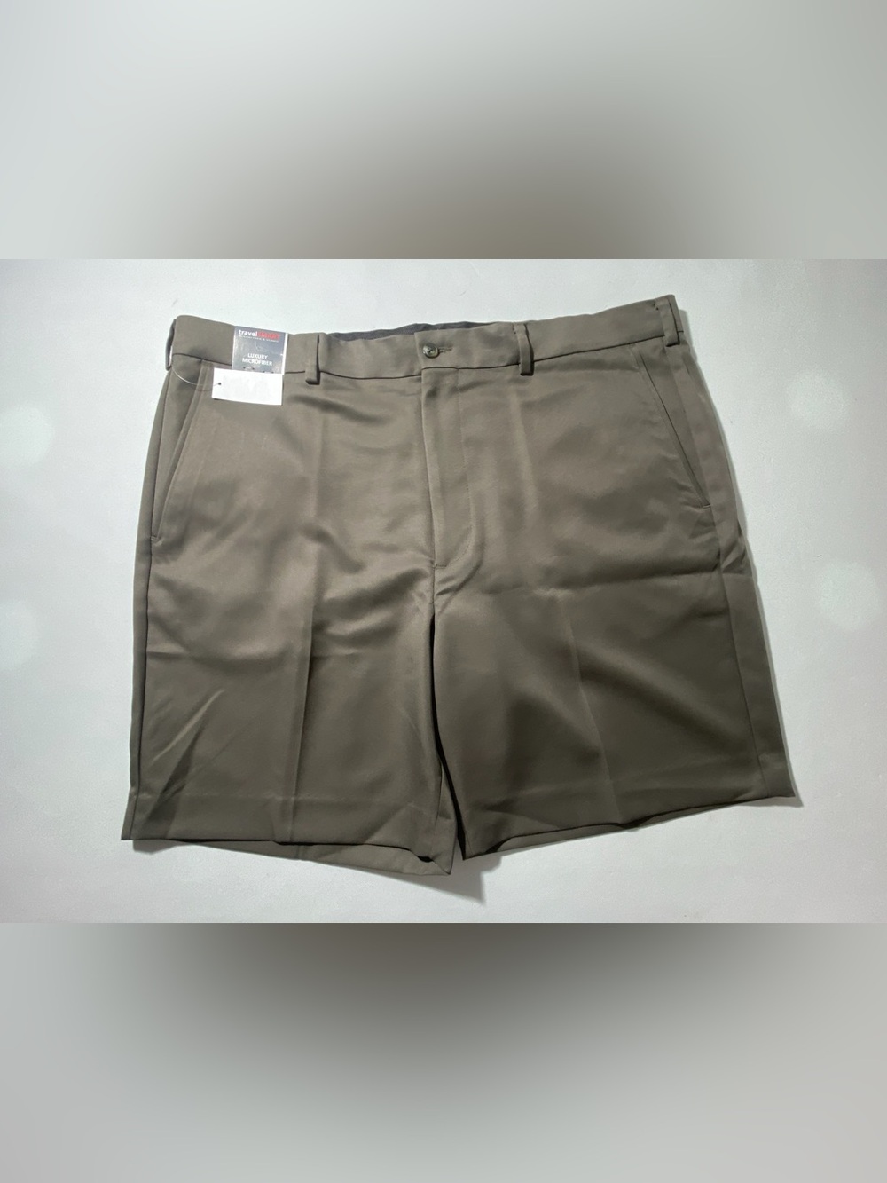 NEW Size 42 Mens Roundtree & Yorke TravelSmart Flat Shorts 7.5"I Polyester Olive